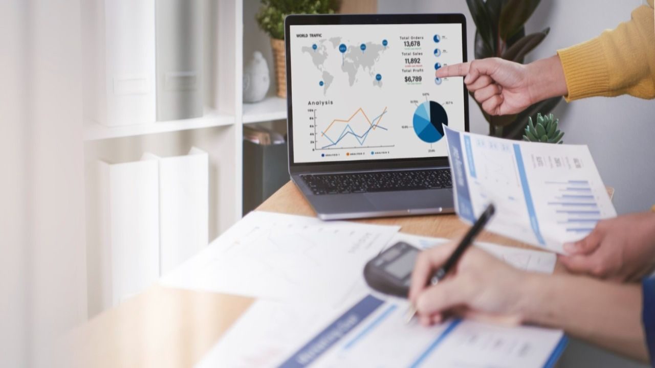 Publish Thought Leadership That Reduces Buyer Risk